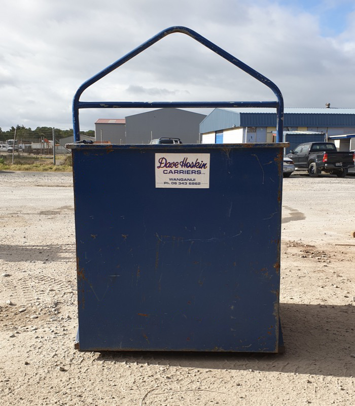 4x4 skip bin (2 cubic metres)